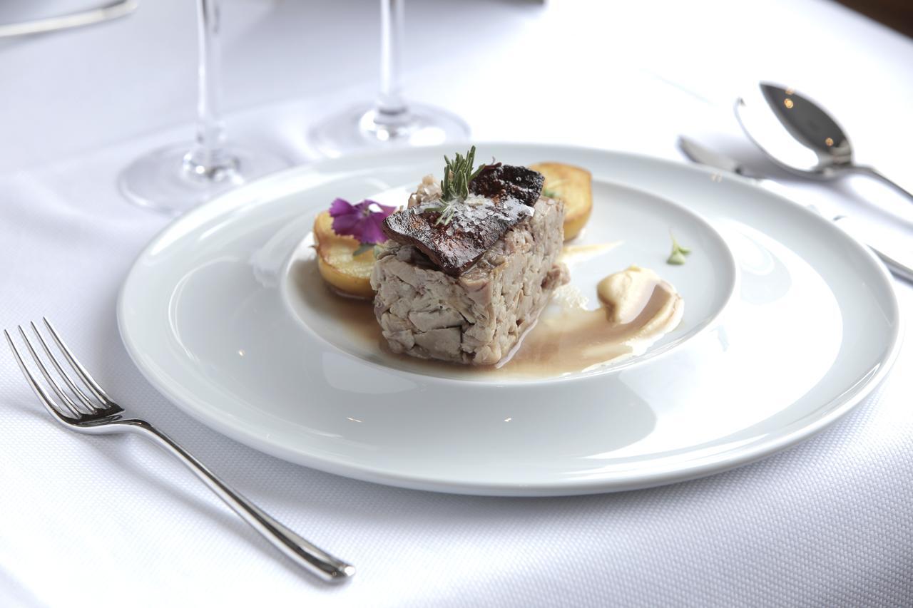 Malkorra Hotel & Restaurant Ірун Екстер'єр фото